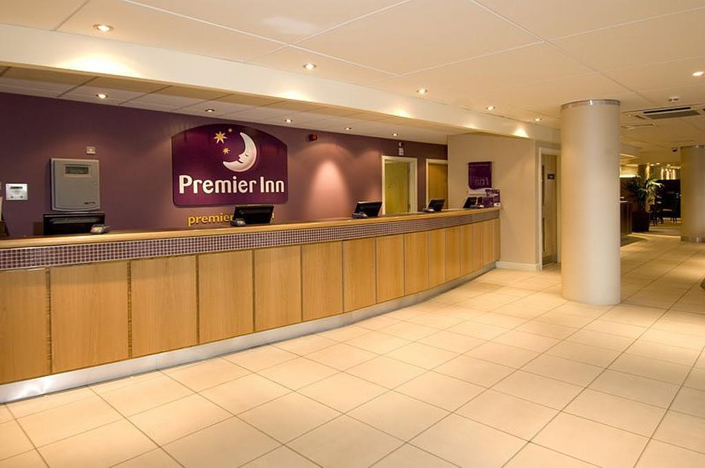 Premier Inn Manchester Airport Runger Lane North 霍尔 外观 照片