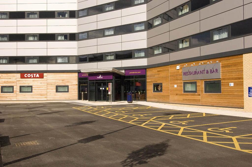 Premier Inn Manchester Airport Runger Lane North 霍尔 外观 照片